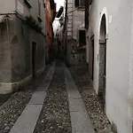 アパート Il Sasso *