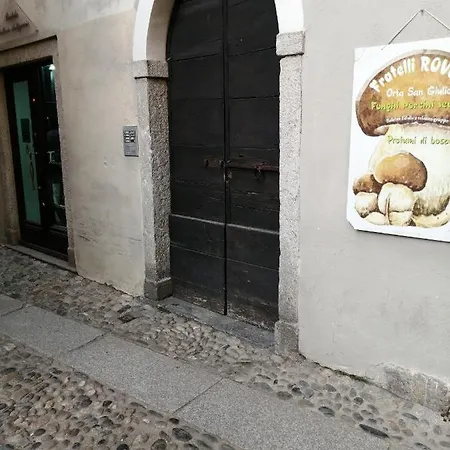 Il Sasso Apartment *
